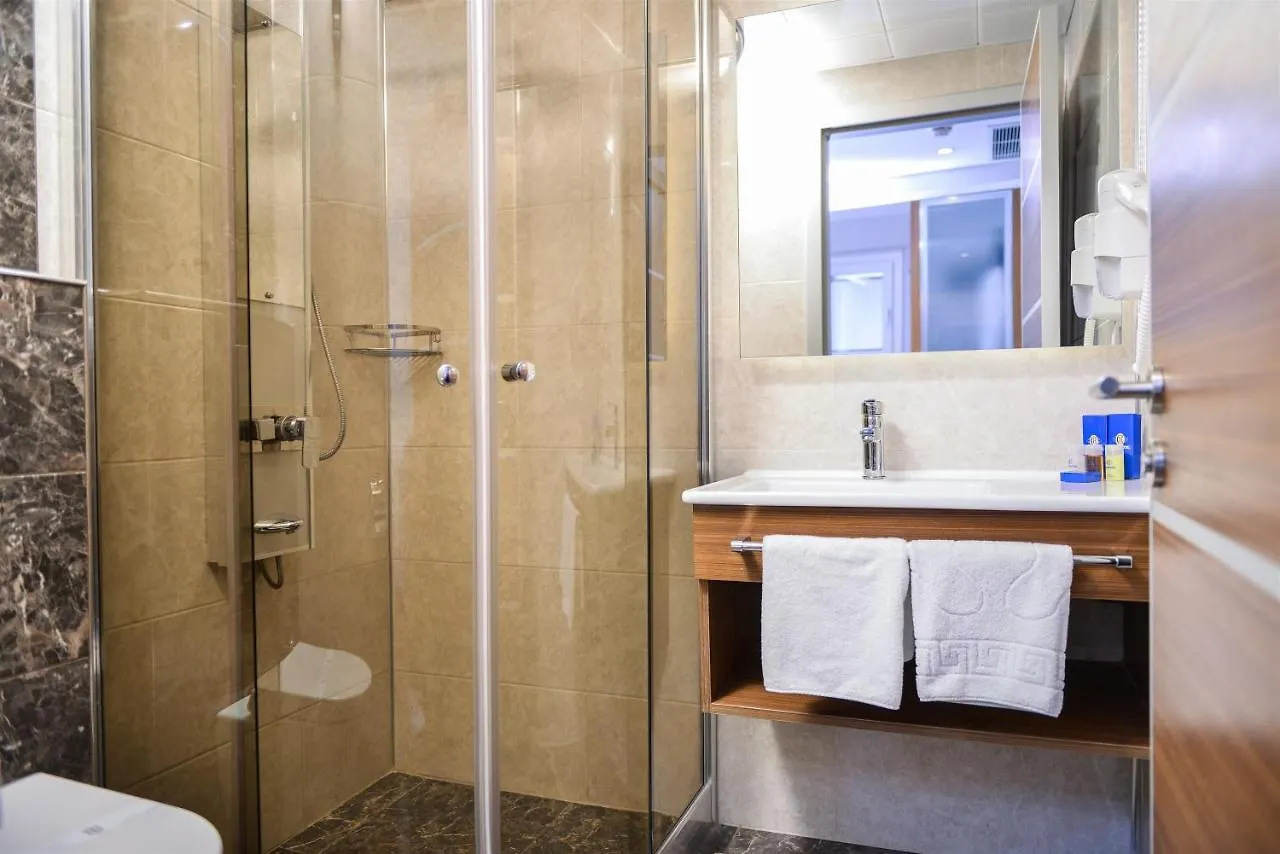 Hakcan Hotel Izmir Turkey
